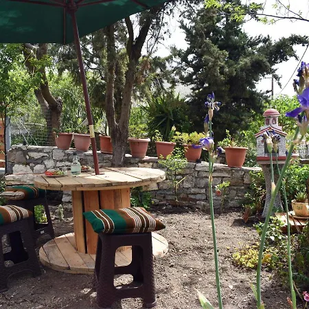 Holiday home 2floor Mountain View Garden Wifi Ac